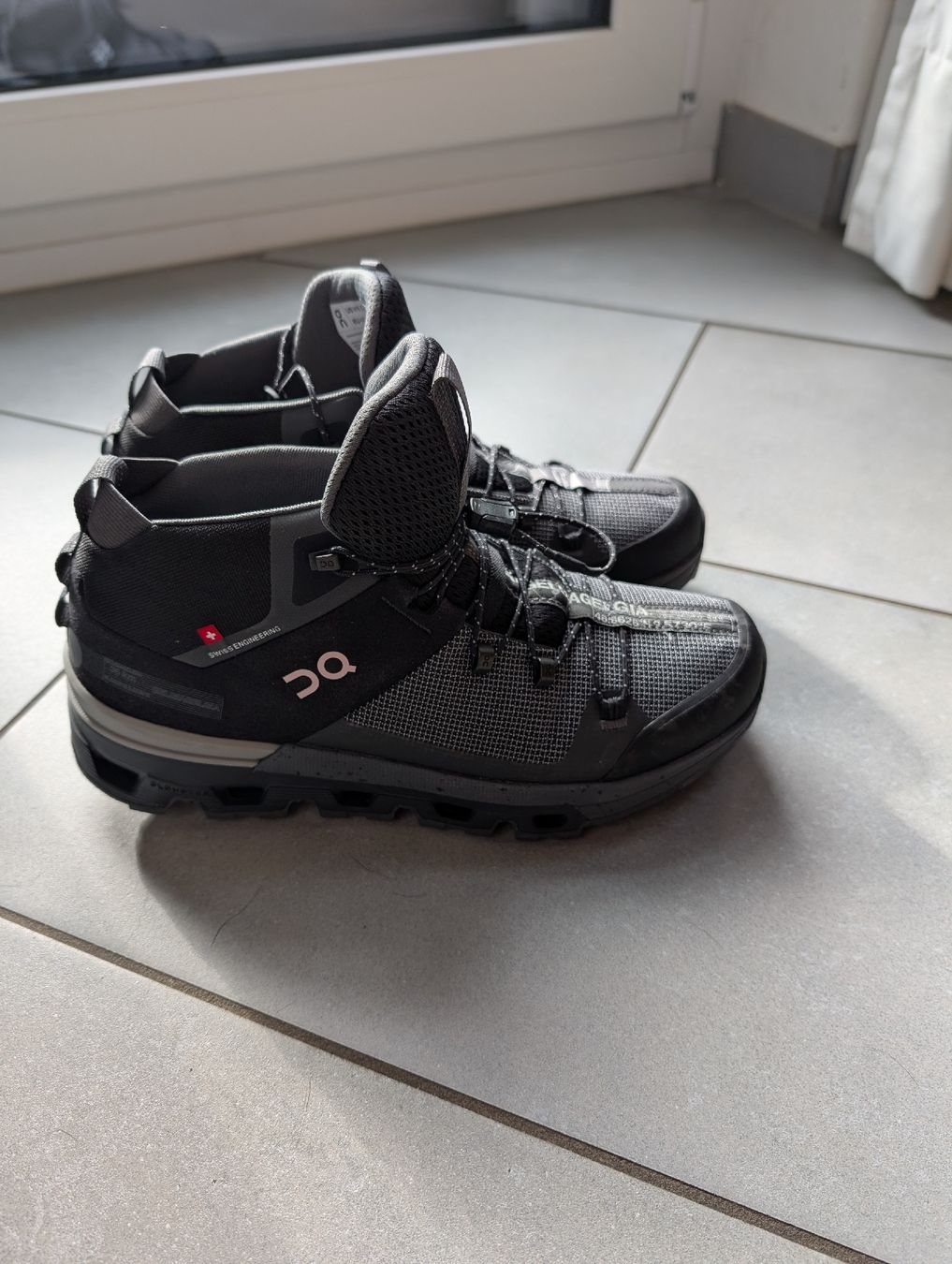 Scarpe da donna: On Cloudtracks Wanderschuhe Damen – Nuovo (secondo la descrizione) da Reinach BL venduto da kat_6lnv