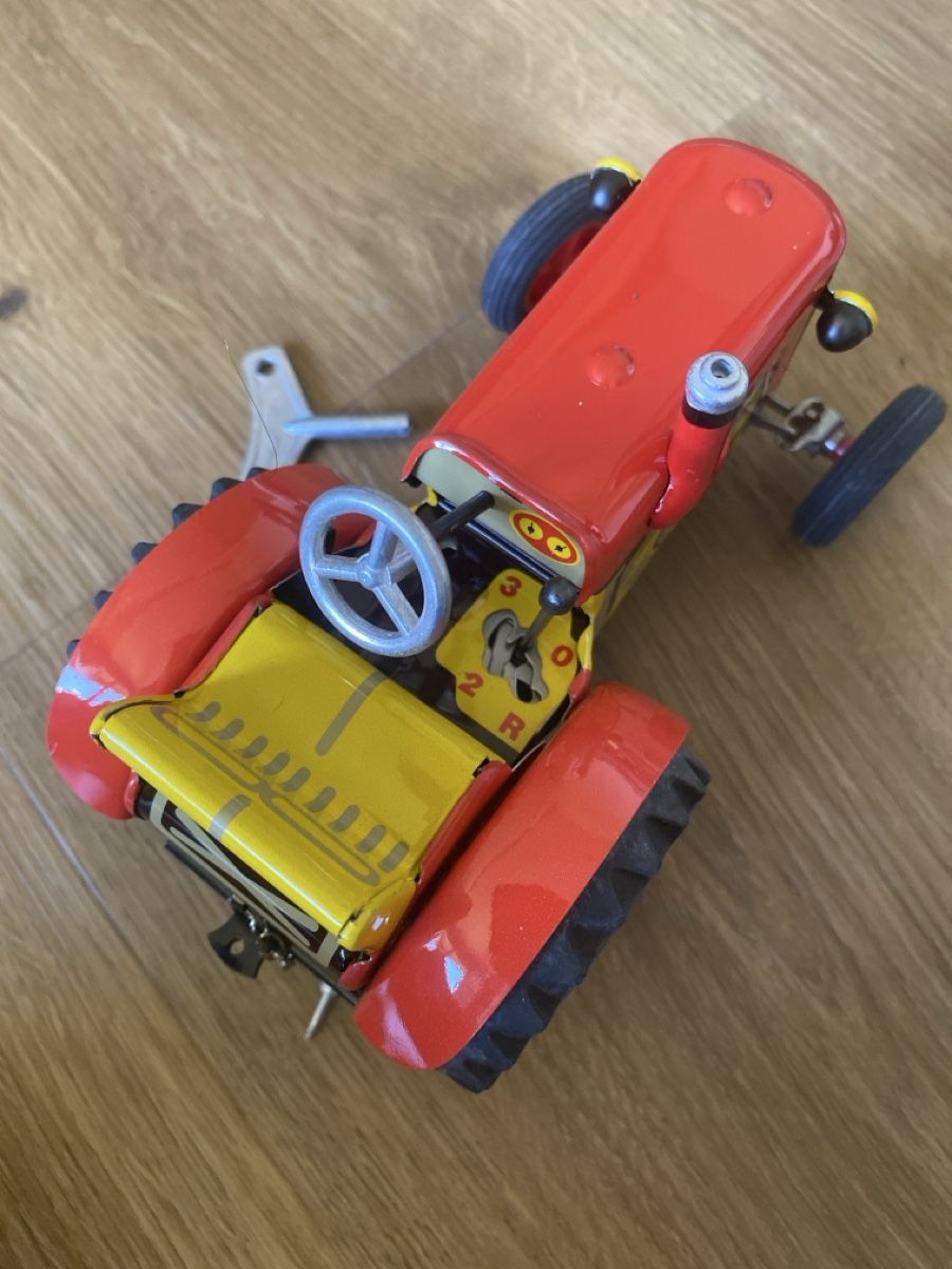 Traktoren: Traktor mit Anhänger von Kovap. – Neu und originalverpackt aus Langnau i. E. von ela_ky8d 3