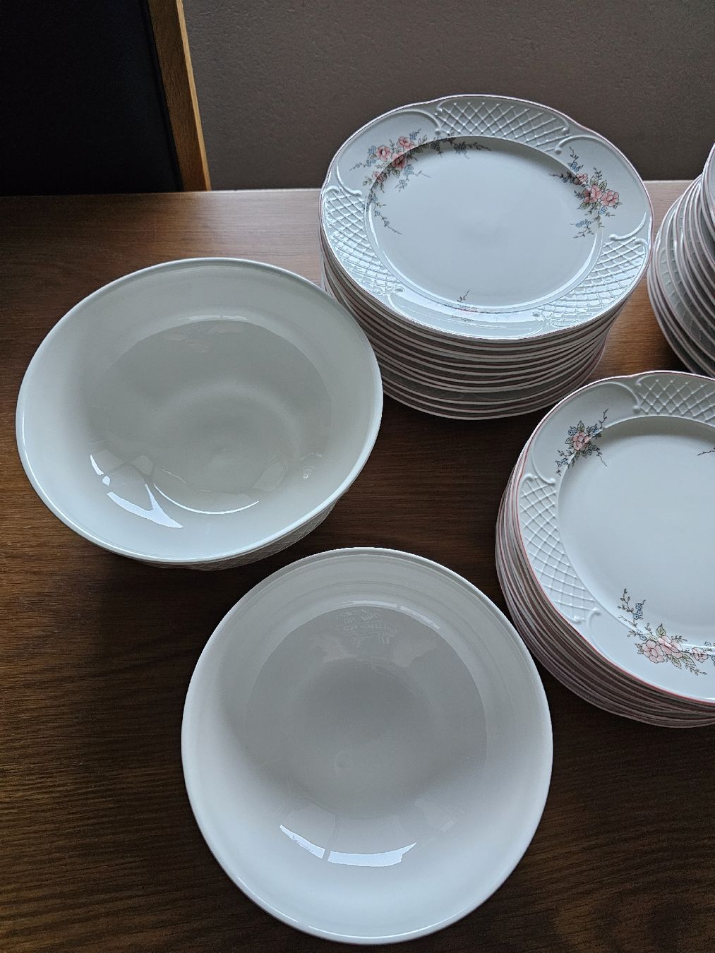 Villeroy & Boch Geschirrsets: Villeroy boch Rosette - 50x – Gebraucht aus Biel/Bienne von crima 1