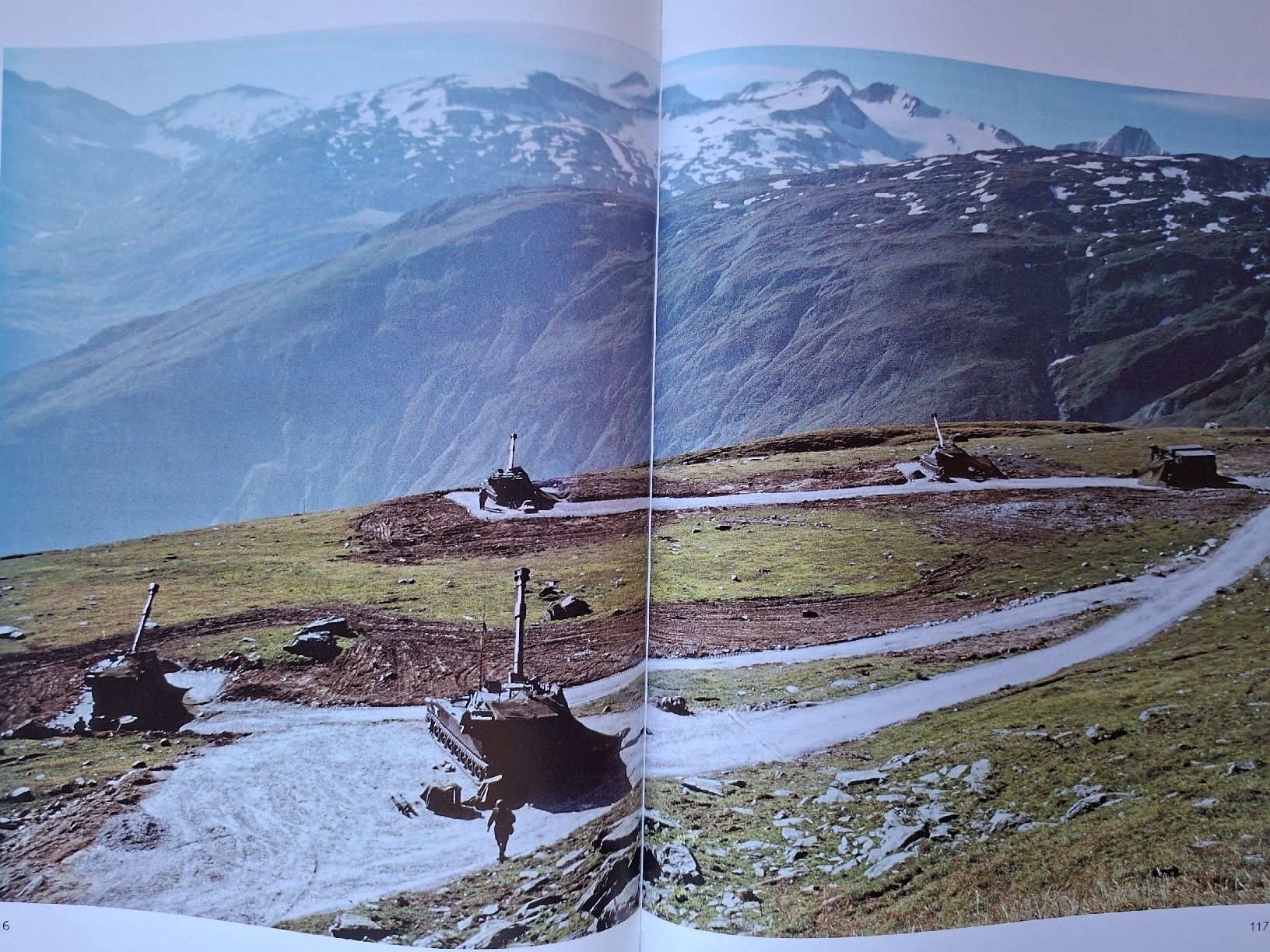 Libri: Schweizer Armee Militär Buch 1994 – Usato da Schwanden Sigrisw venduto da len_9yqg 6