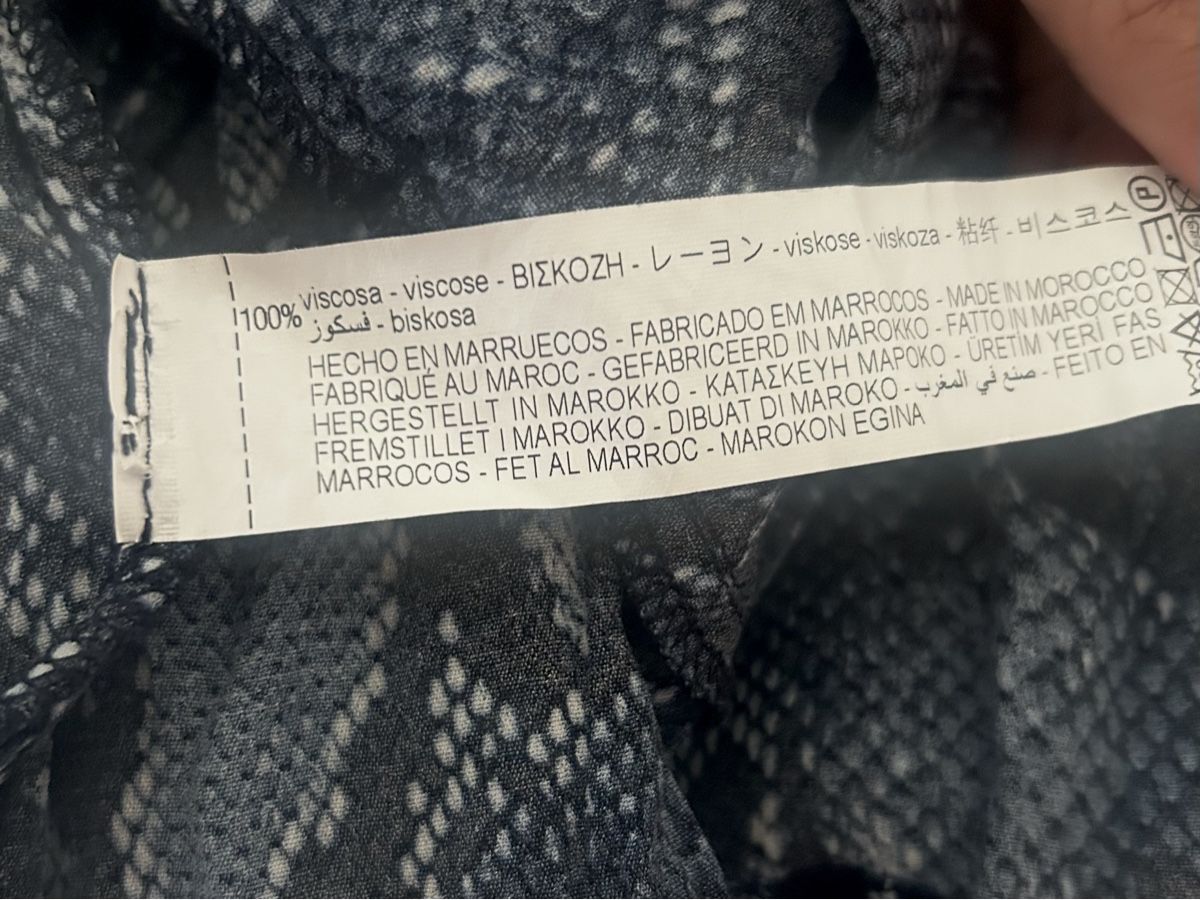 Zara Vestiti: Robe Zara, taille XS-S, portee environ 3 fois, python – Nuovo (secondo la descrizione) da Carouge GE venduto da Emilynette 2