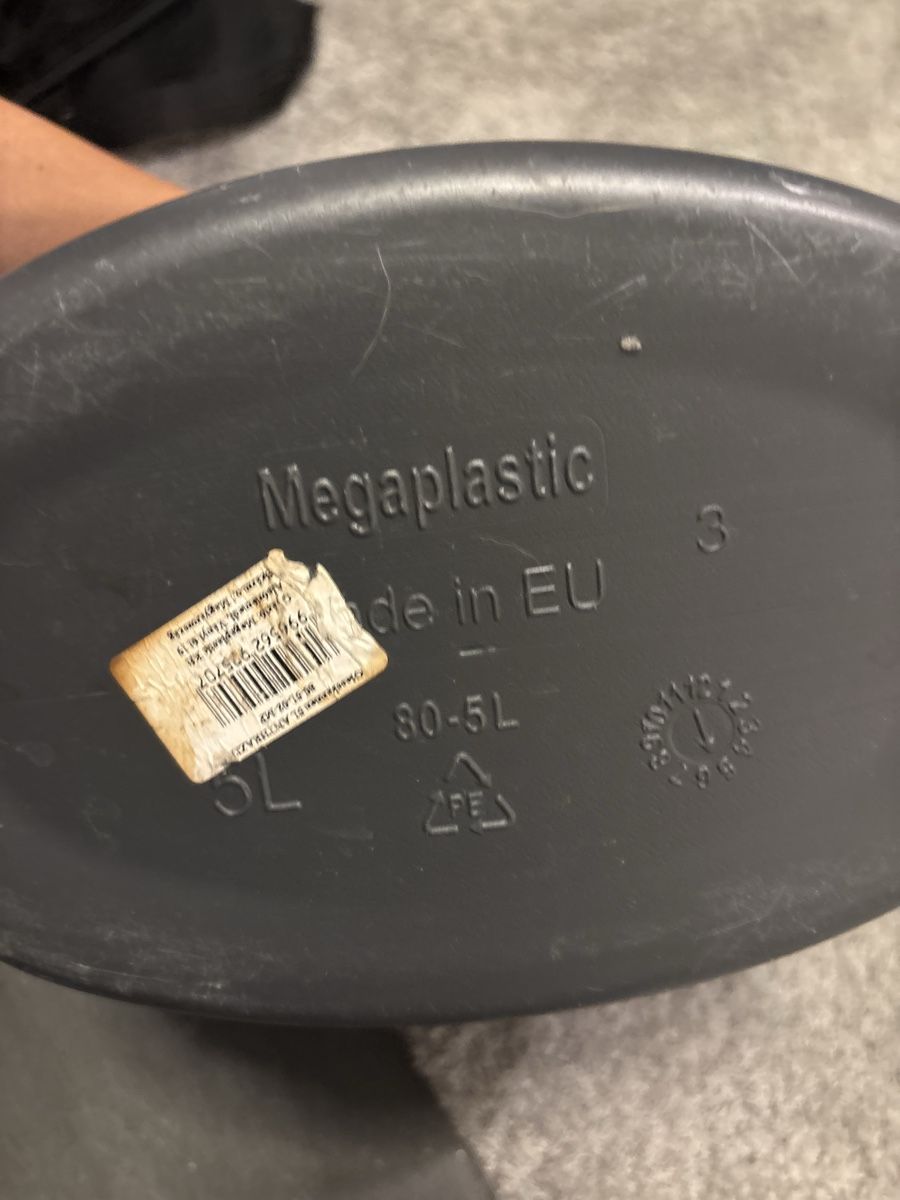 Annaffiatura & Irrigazione: Giesskanne Megaplastic grau – Usato da Winterthur venduto da van_8fsq 1