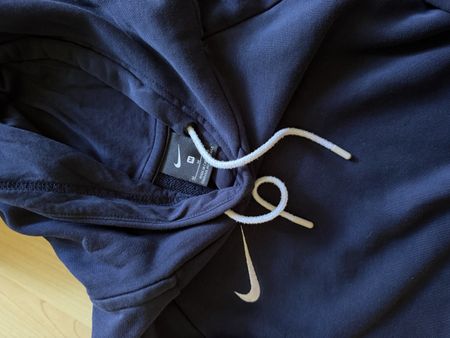 Navy Nike Hoodie - Great for Autumn Layering! 👍