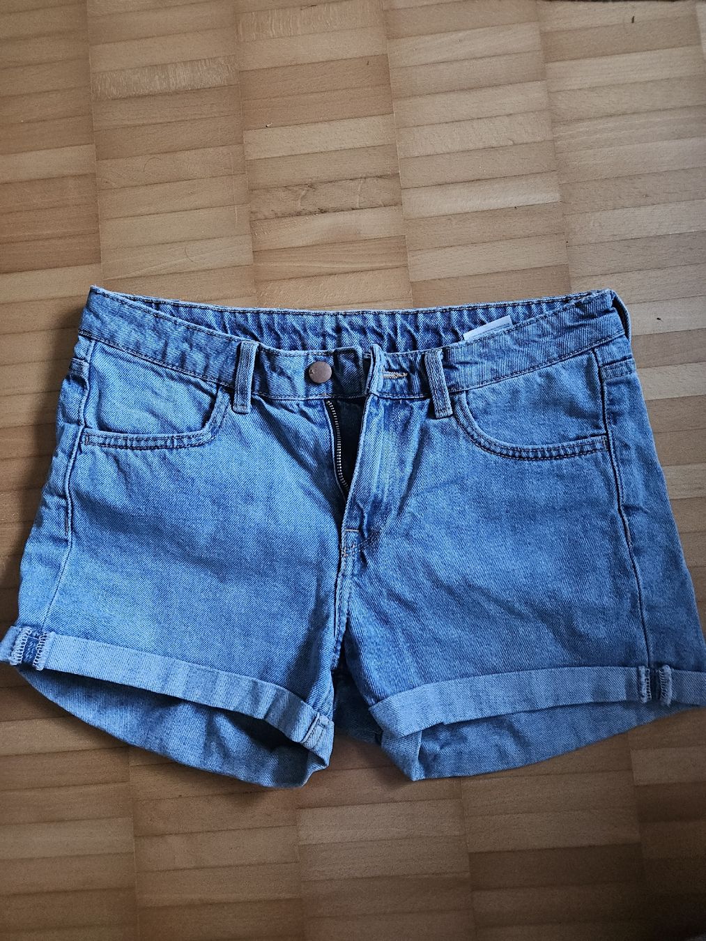 H&M Jeans: H&M Shorts – Usato da Zürich venduto da LK0138