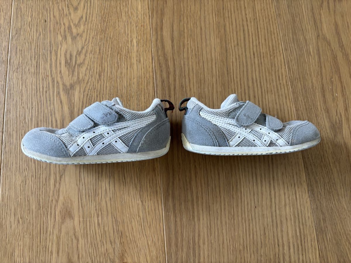 Asics Scarpe per ragazzi: Asics (Japan Edition) Gr. 22.5 – Usato da Adliswil venduto da M.Lau 4