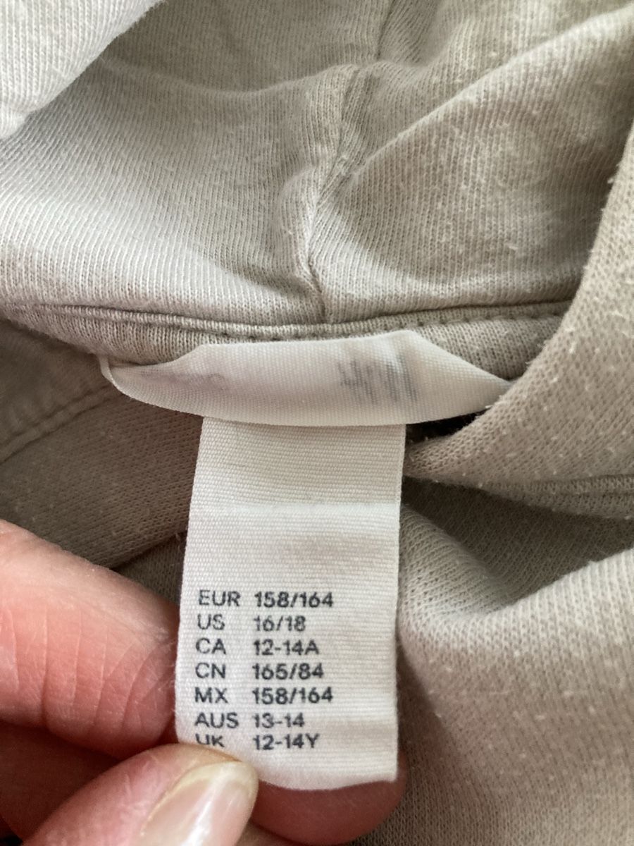 H&M Maglioni & Felpe: Beiger Pullover – Usato da Kesswil venduto da Branca-01 2