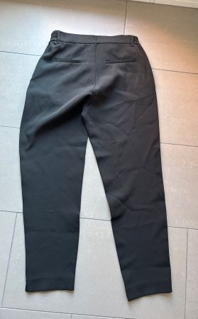 Schwarze Hosen slim fit Gr. 36