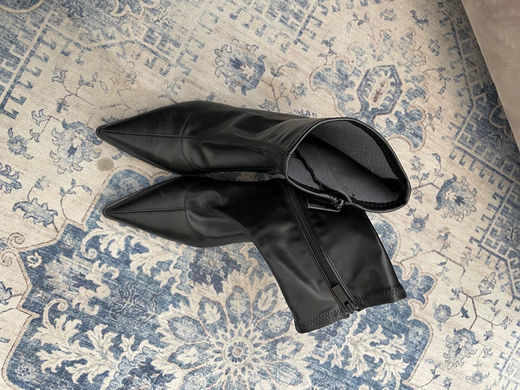 Stradivarius Chaussures femmes: black Boots – Neuf (Voir description) à St. Gallen par celiinecosta