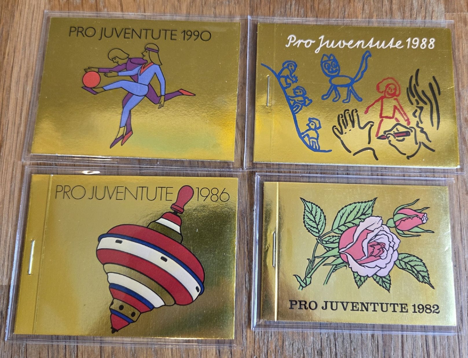 Tutti i francobolli: 4 Briefmarken-Heftchen Postfrisch – Usato da Stans venduto da Ducati16 1