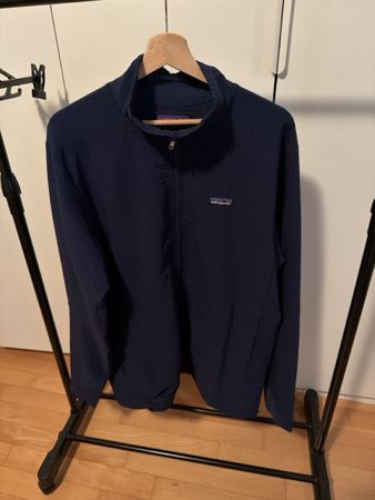 Patagonia Men’s R1 Tech Face Jacket 