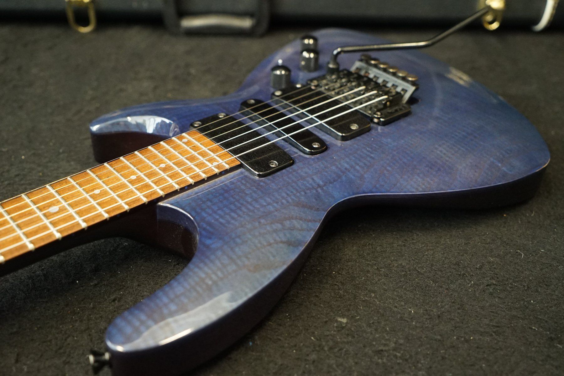 Strumenti musicali: Chris Larkin ASAD blue Custom – Usato da Ortschwaben venduto da Musictrade 2