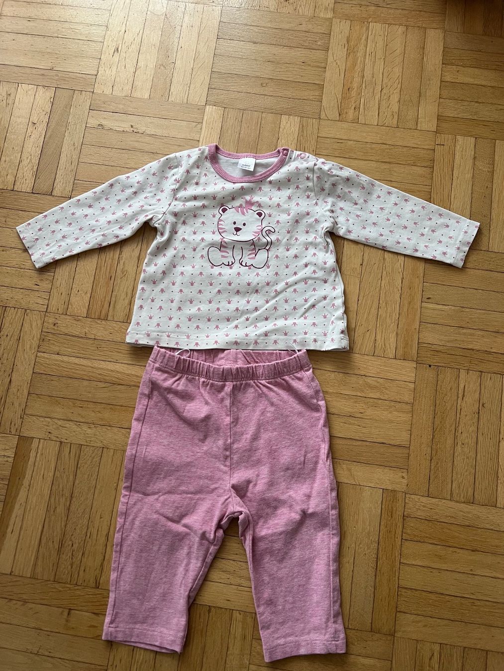 Kleiderpakete & -sets: Rosa KatzenSet Marke Kanz gr. 62 – Neu (gemäss Beschreibung) aus Thalwil von lom_858j