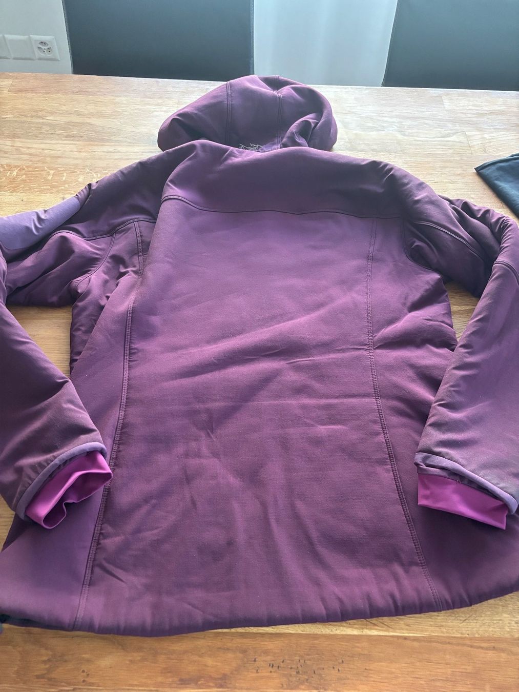 Arcteryx Giacche: arcteryx jacke warm gr L winddicht – Usato da Geuensee venduto da sonnetje 1