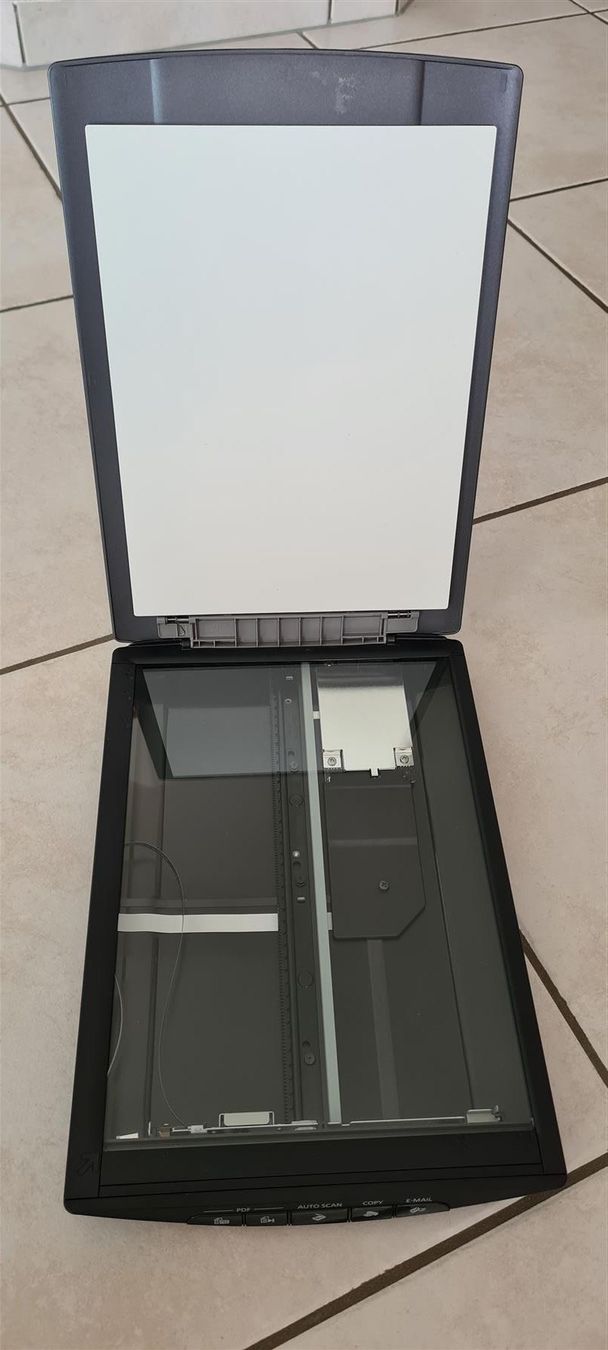 Canon Scanner: ***** Scanner Canon Lide 210 – Gebraucht aus Villaz-St-Pierre von Ubid 1