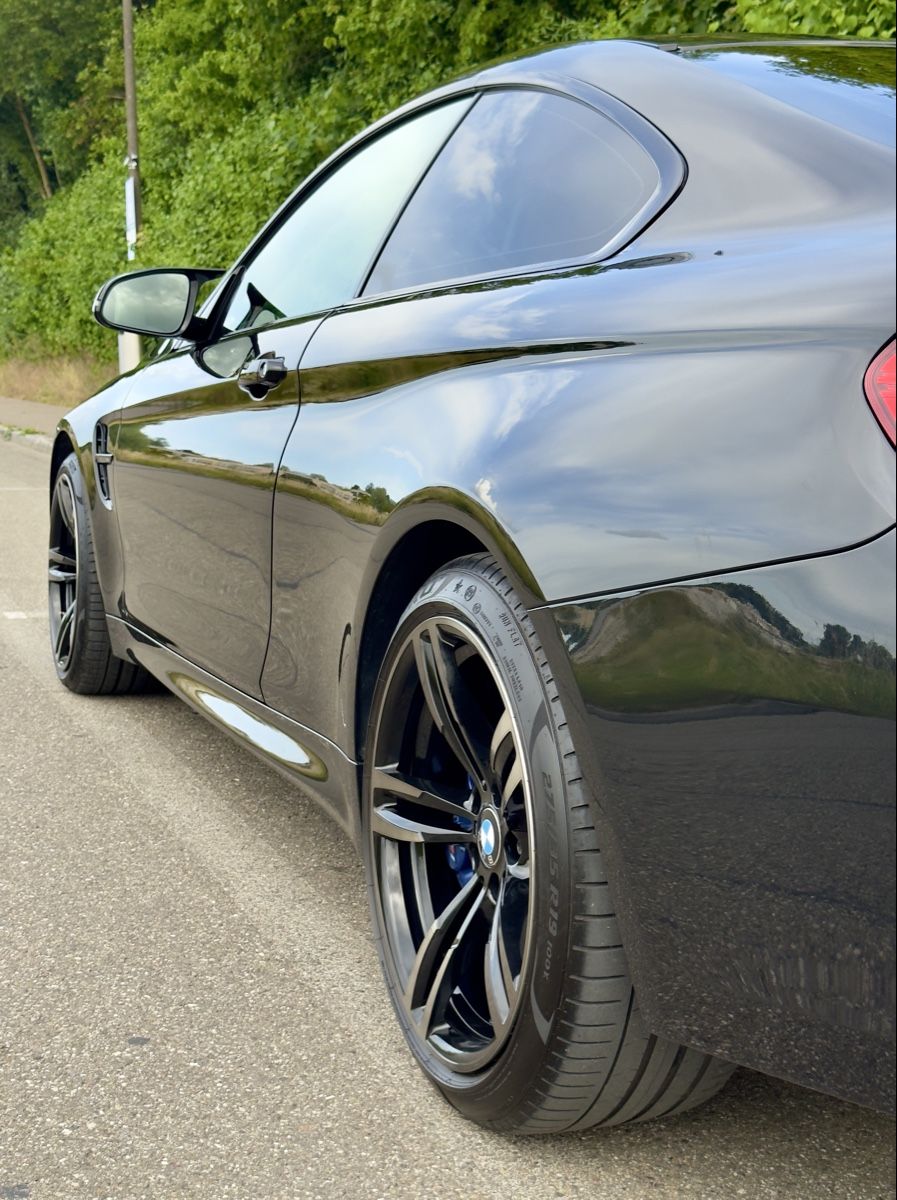BMW Toutes les pièces auto: Bmw M4 Handschaltung  – D'occasion à Basel par mat_tt82 5
