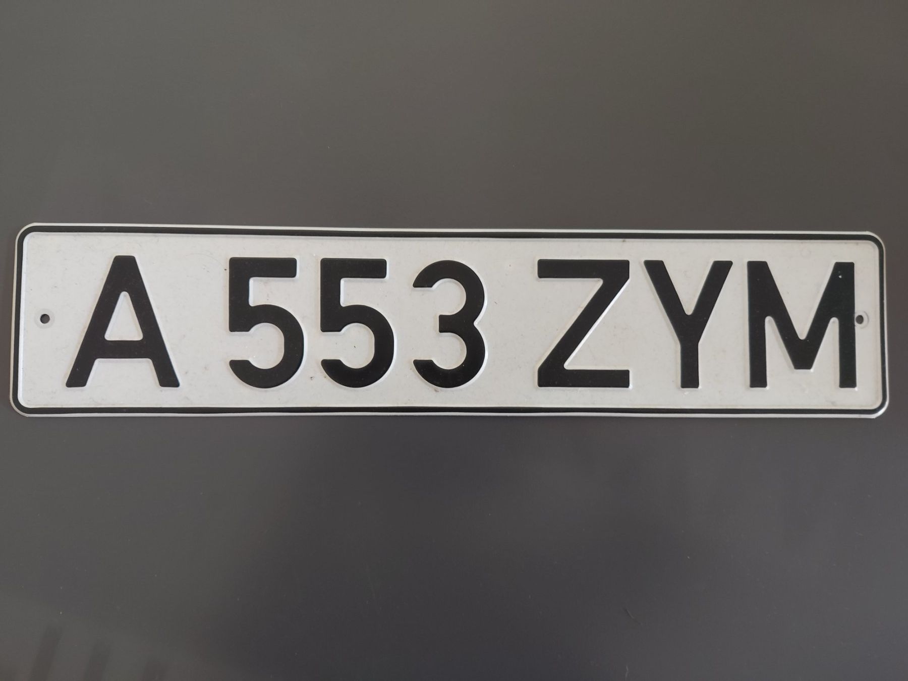 Insegne: KASACHSTAN       Nummernschild – Usato da Aarburg venduto da 340cui