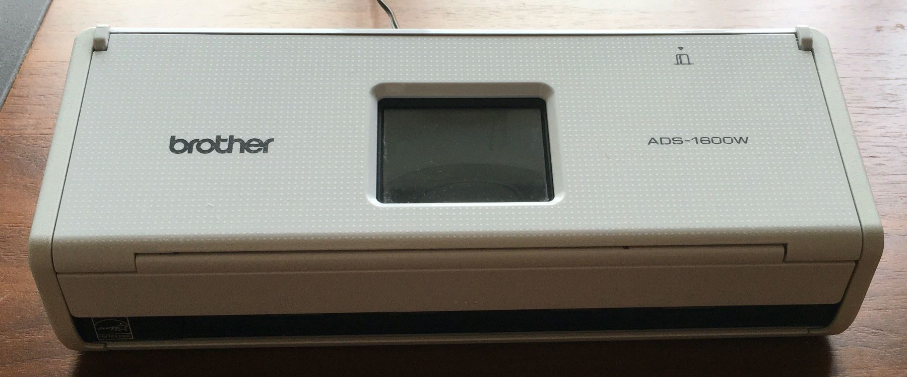 Brother Scanner: Kompakter doppelseitiger Wireless-Scanner Brother ADS-1600W – Gebraucht aus Zürich von SebastienG