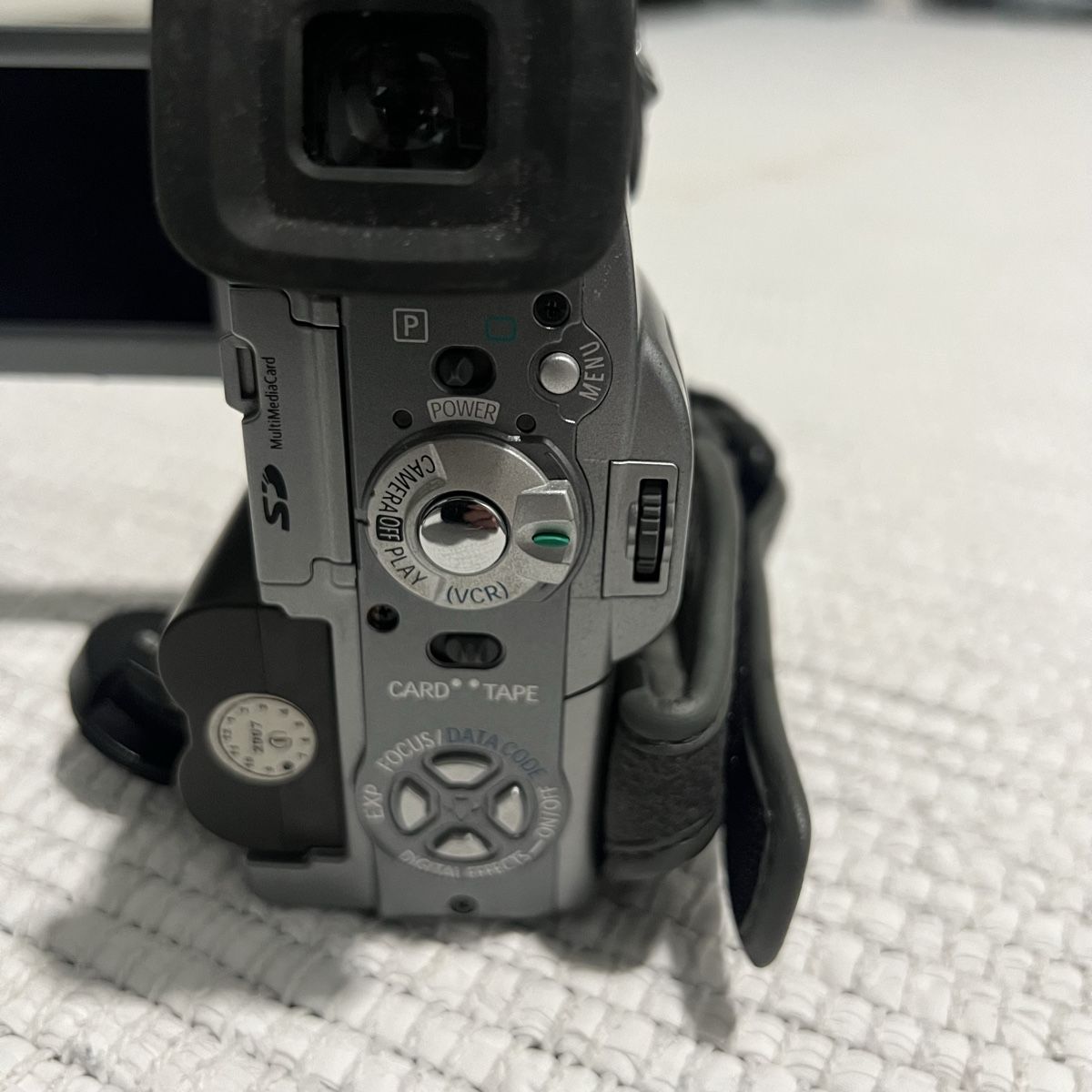 Canon Videocamere: Canon MVX2i Camcorder mit optischem Bildstabilisator – Usato da Unterkulm venduto da Sita013 4