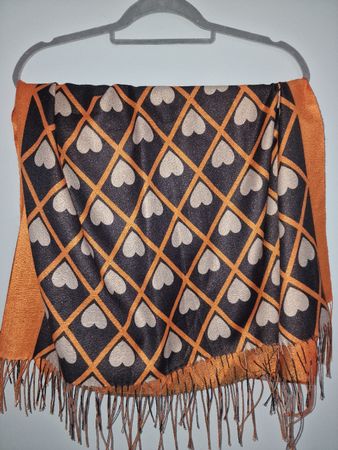 Damen Schal mit Herzmuster schwarz orange