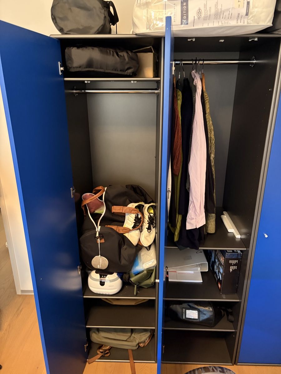 Armoires: Montana Designer Kleiderschrank  – D'occasion à Mellingen par Ifstarr 4