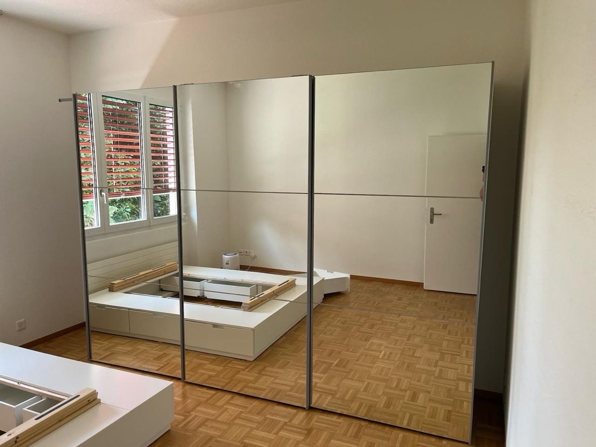 Schränke: IKEA Pax - Kleiderschrank Spiegel Fronten  – Gebraucht aus Zürich von BuZz_zh