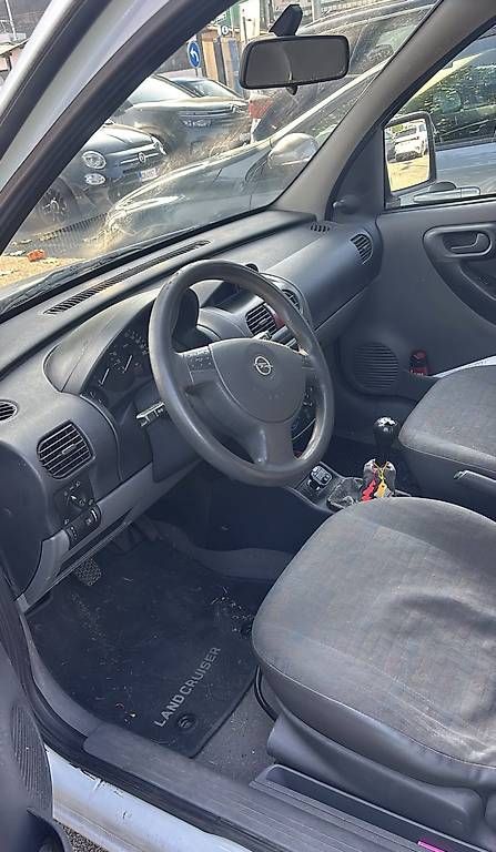 Véhicules utilitaires: Opel Combo pochi km – D'occasion à Chiasso par she_9rhj 3