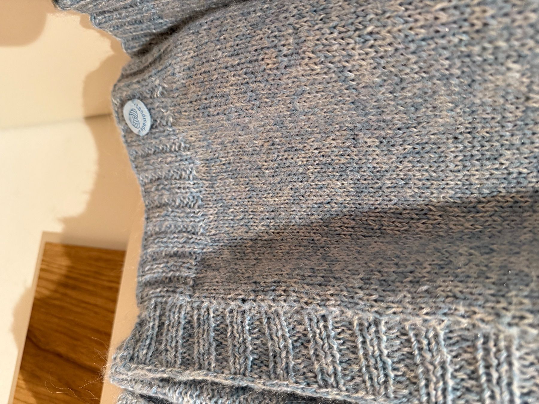 Vestes: Strickjacke Damen Grau Grösse M neuwertig – Neuf (Voir description) à Regensdorf par aid_hl7v 3