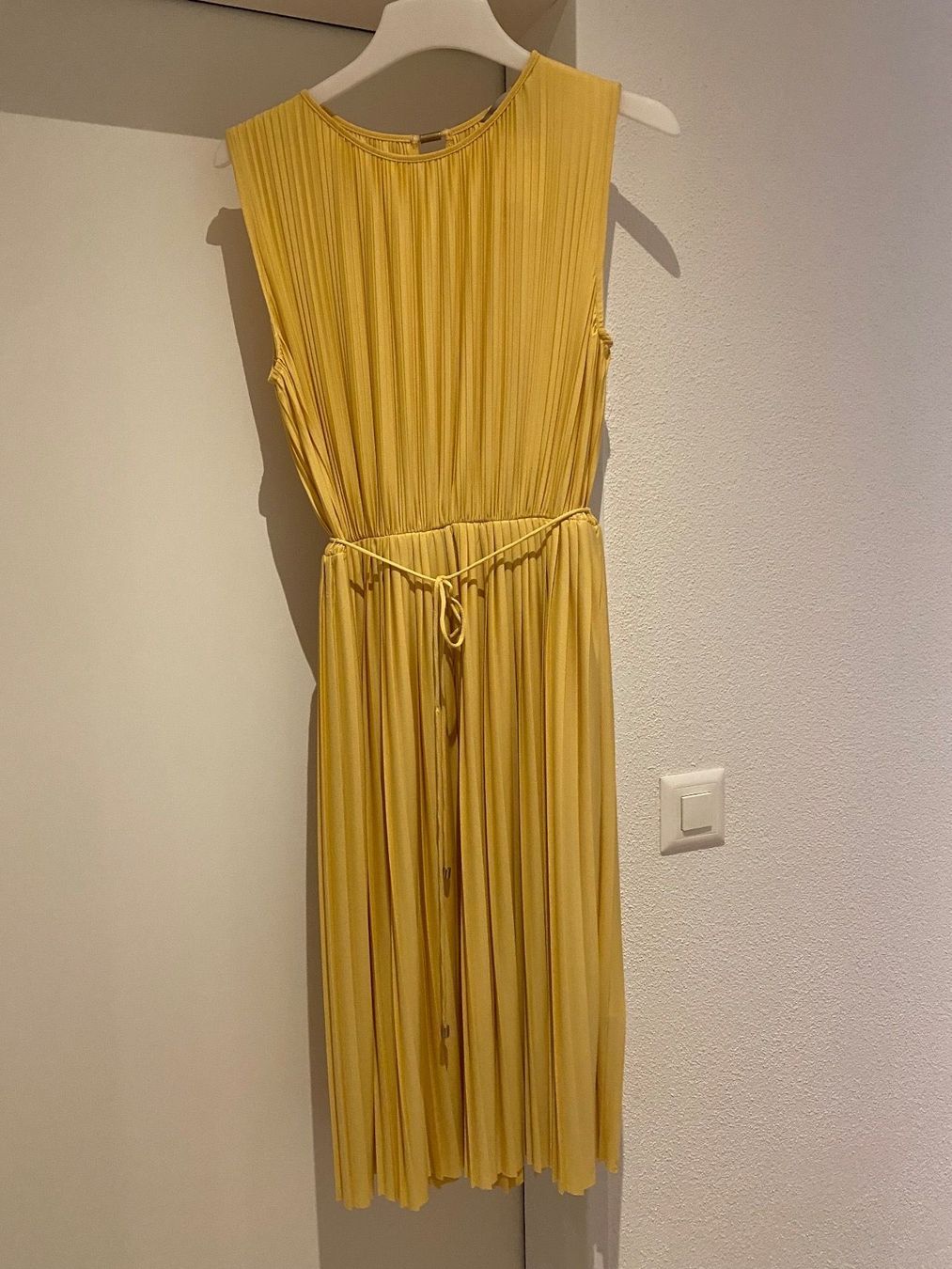 H&M Vestiti: Kleid pastellgelb S – Usato da Dachsen venduto da Jay_3