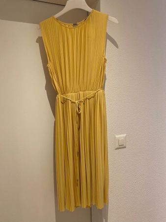 Kleid pastellgelb S
