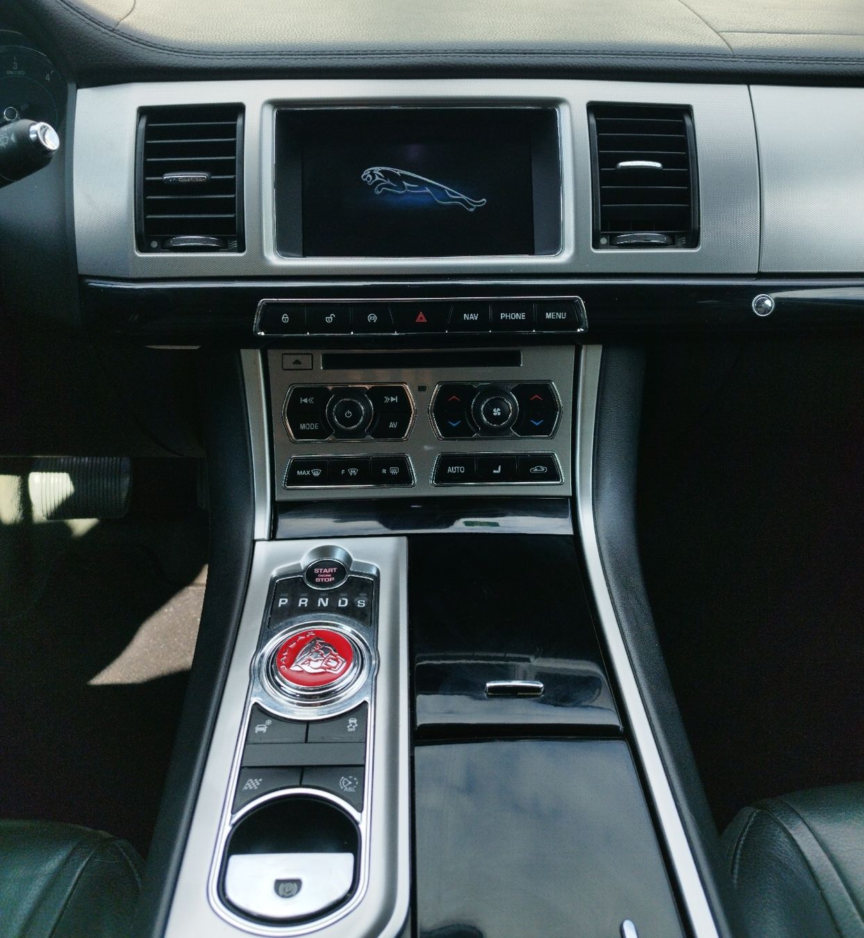 Jaguar Automobili: Jaguar XF 3.0 D – Usato da Zuchwil venduto da jsk_mkr6 5