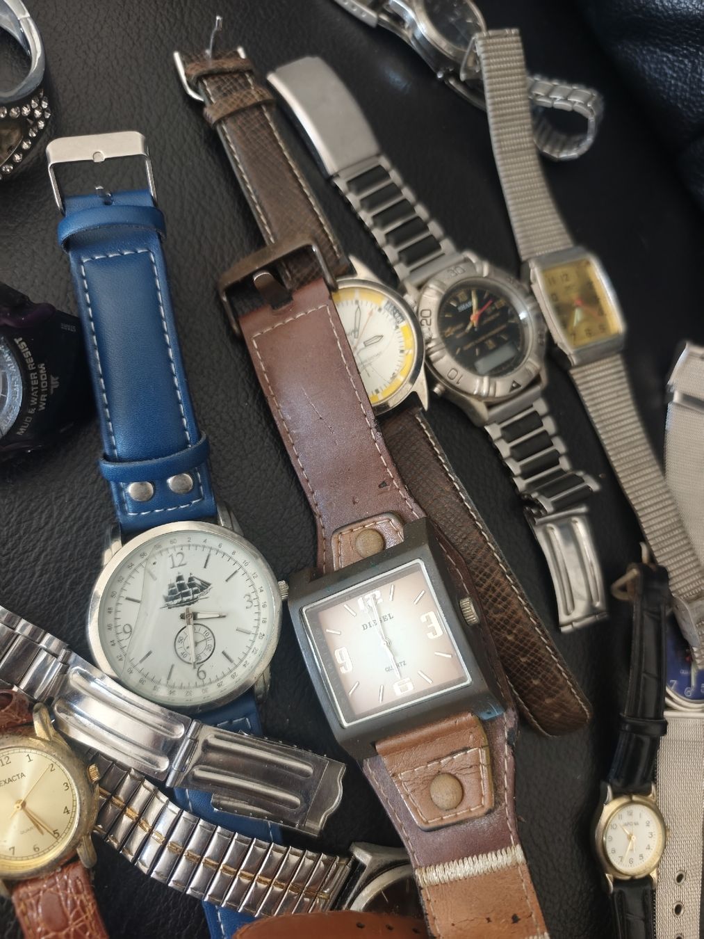 Orologi: Lot des montres  – Difettoso da Bassecourt venduto da dar_c72c 1