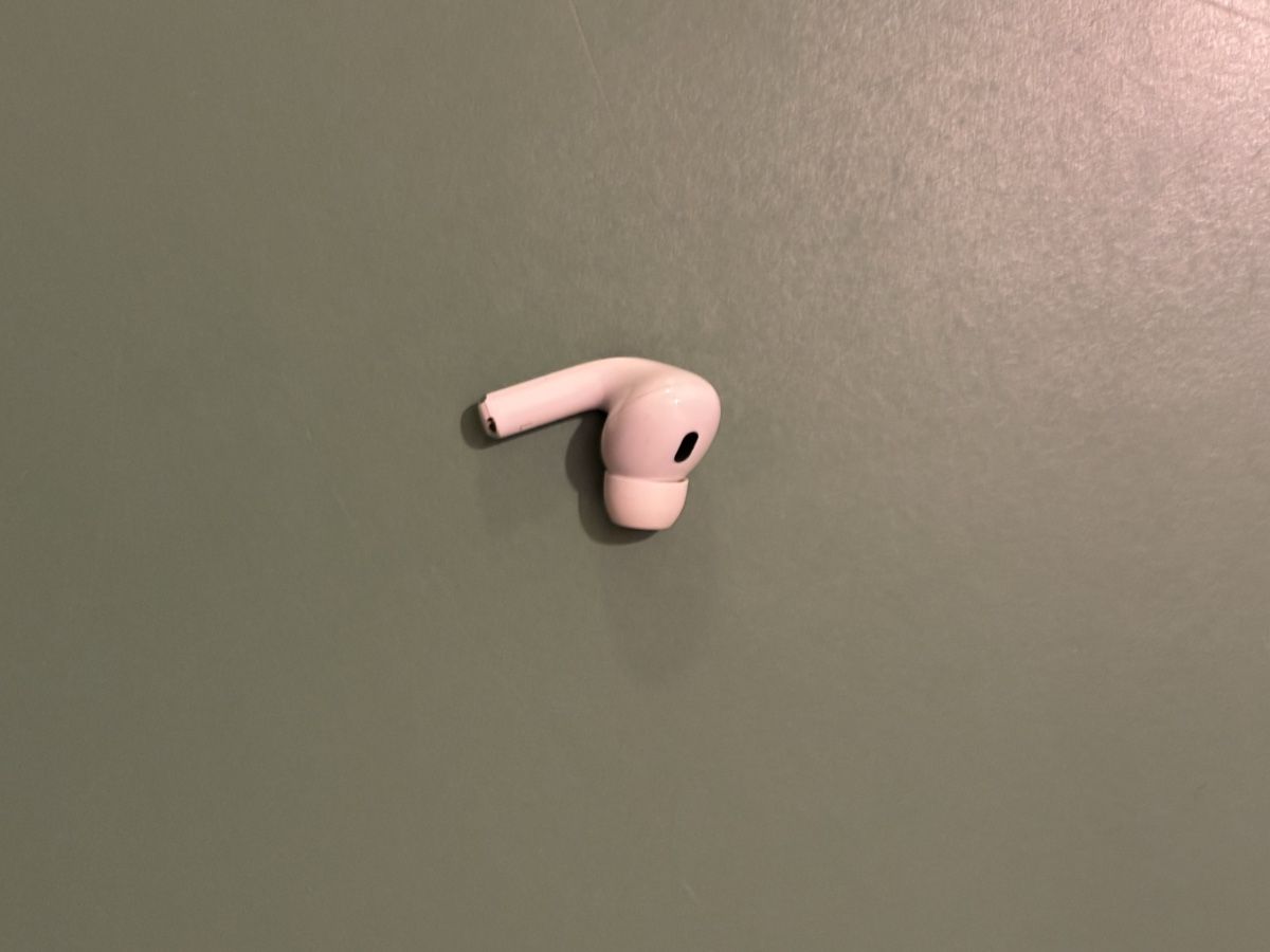 Apple Kopfhörer: Airpod pro 2 Links – Neu (gemäss Beschreibung) aus Bern von Lordy