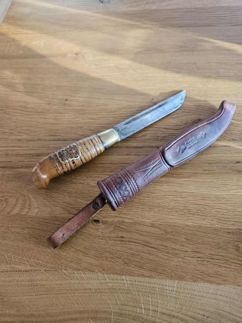 Zubehör: Finnen-Messer mit Lederscheidet – Gebraucht aus Bern von Respirit 1