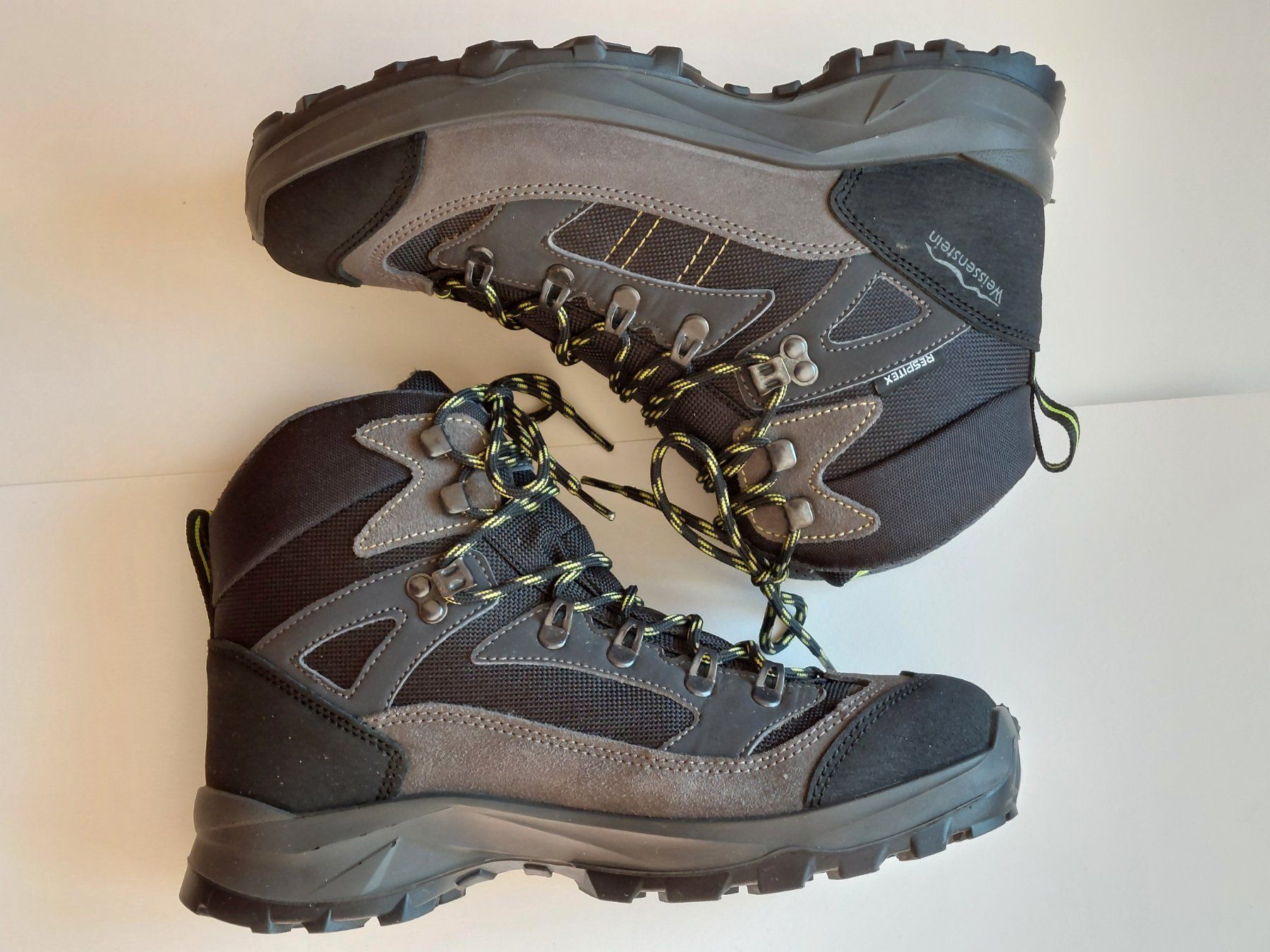 Chaussures hommes: Herren-Wanderschuhe Grösse 40 – D'occasion à Liebefeld par Helveticus6 2
