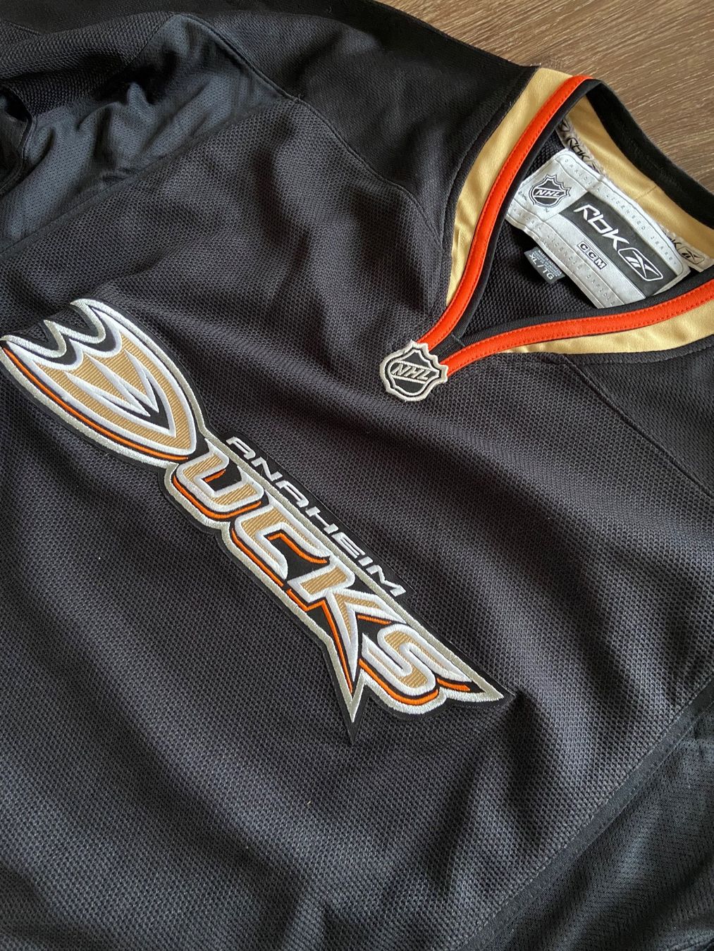 Reebok Canottiere & Pantaloni: Anaheim Ducks Trikot Gr. XL – Usato da Muttenz venduto da bargain_hunter 1