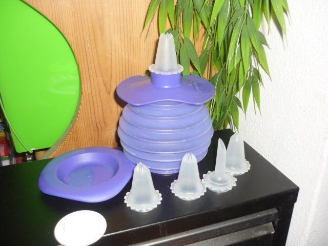 Tupperware Contenitori & Simili: TUPPERWARE – Usato da St.Gallen venduto da Anso