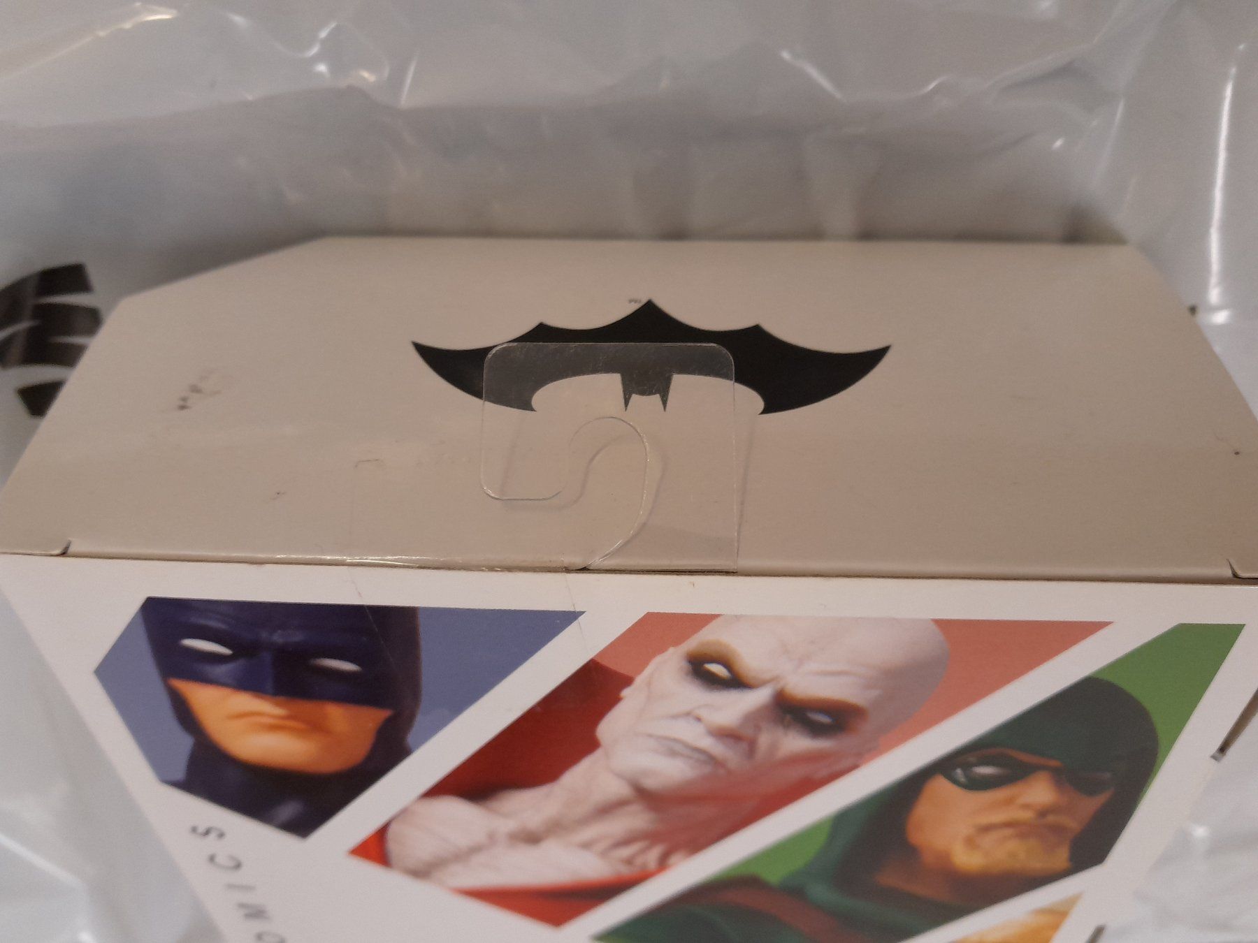 Statuette: DC Collectibles Batman – Nuovo (secondo la descrizione) da Rüti ZH venduto da Alemanni 6