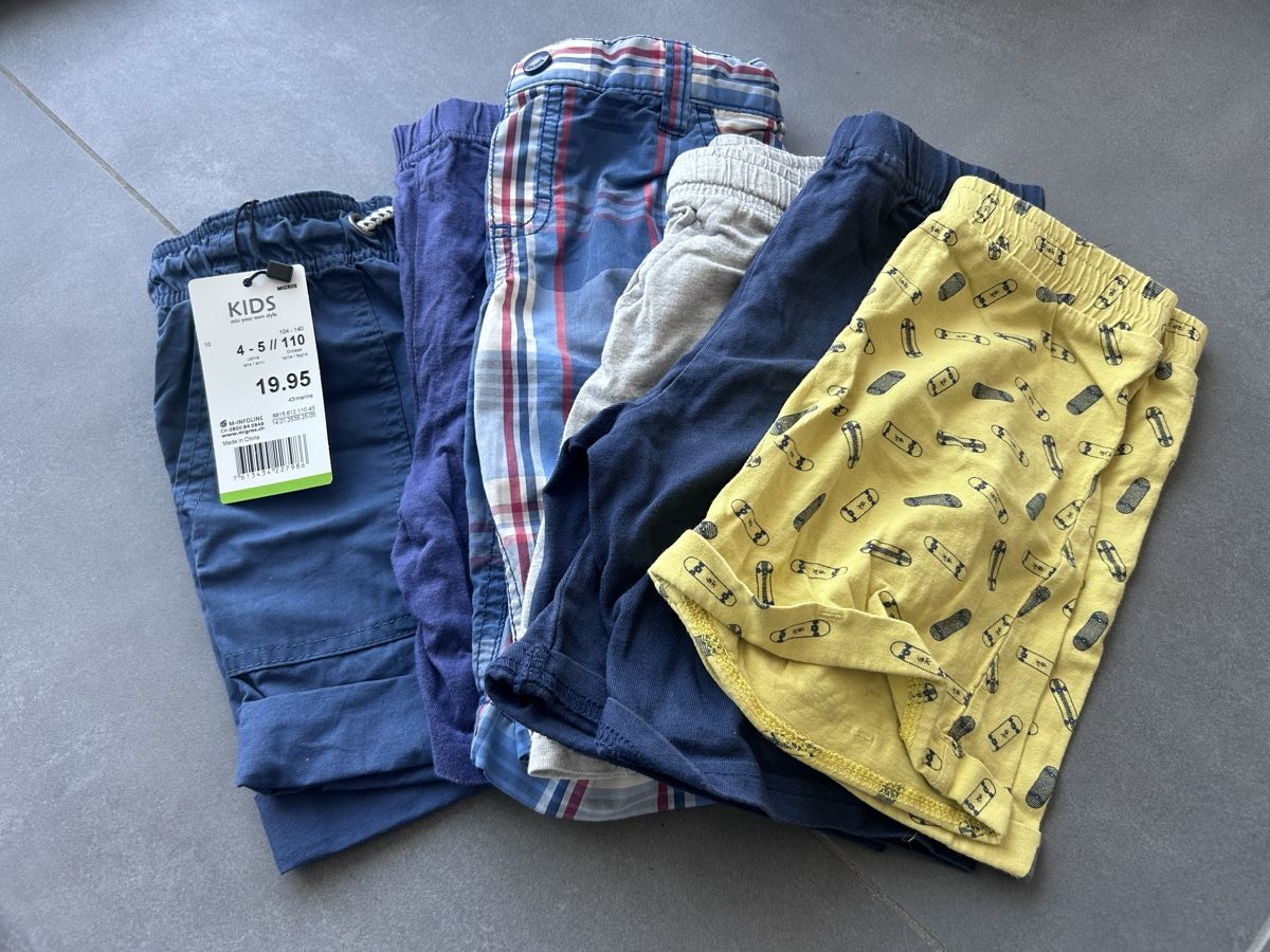 Kleiderpakete & -sets: Super 110 gr jungen set – Gebraucht aus Piazzogna von Super-V 2