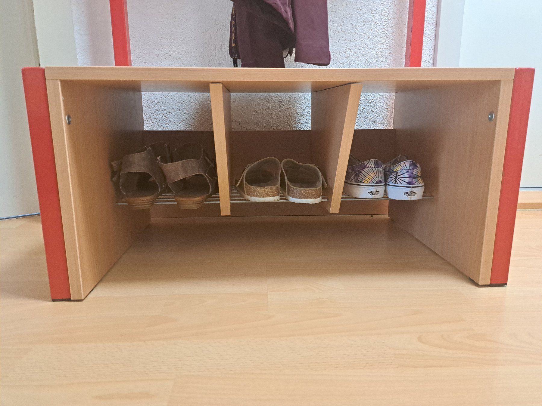 Garderobe: Kindergarderobe mit Schuh- und Hutablage – Gebraucht aus Weggis von Artemis11 2