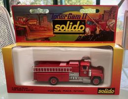Mack Feuerwehrauto Solido