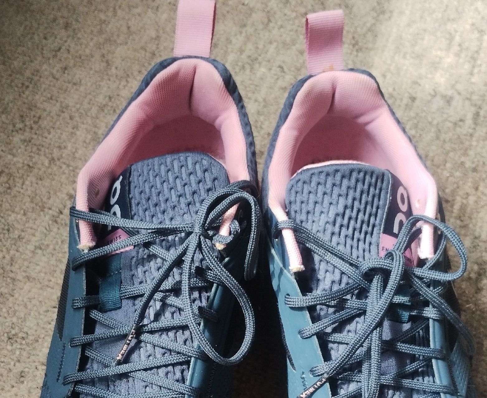 On Chaussures femmes: On Running Schuhe Grösse 39 – D'occasion à Schiers par bak007 2