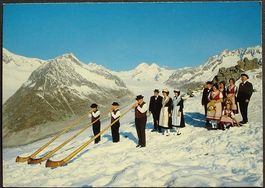 FIESCH Trachtengruppe auf dem Eggishorn