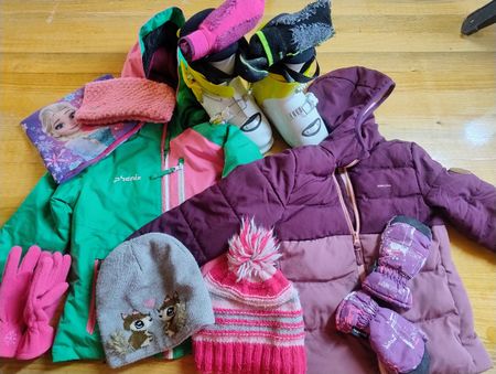 Winterset Mädchen, Skischuhe, Skijacken,  Handschuhe etc.