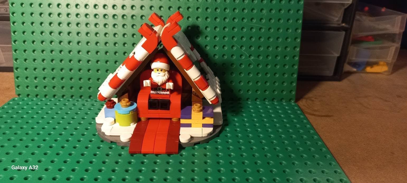 Lego Giocattoli: Le stand du Père-Noël Lego – Usato da La tour de treme venduto da Legocreation82