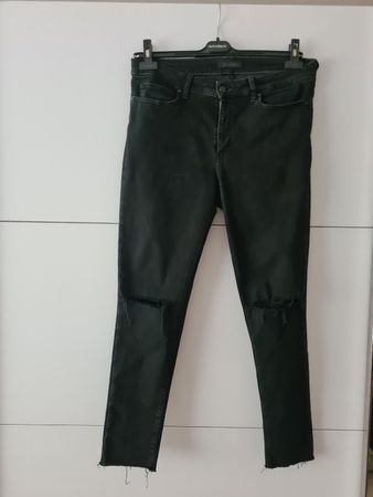 Schwarze Jeans UNIQLO Gr. 34 inch (entspricht Gr. 46)
