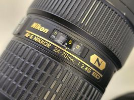 Nikon AF-S Nikkor 24-70mm f/2.8G ED – Top Zustand