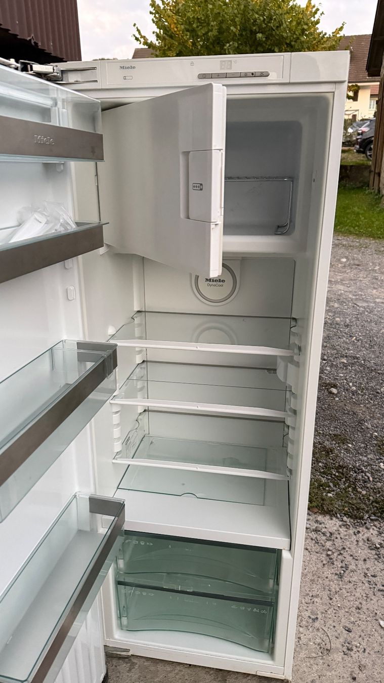 Miele Frigoriferi: Einbaukühlschrank Miele – Usato da Künten venduto da buli76 2