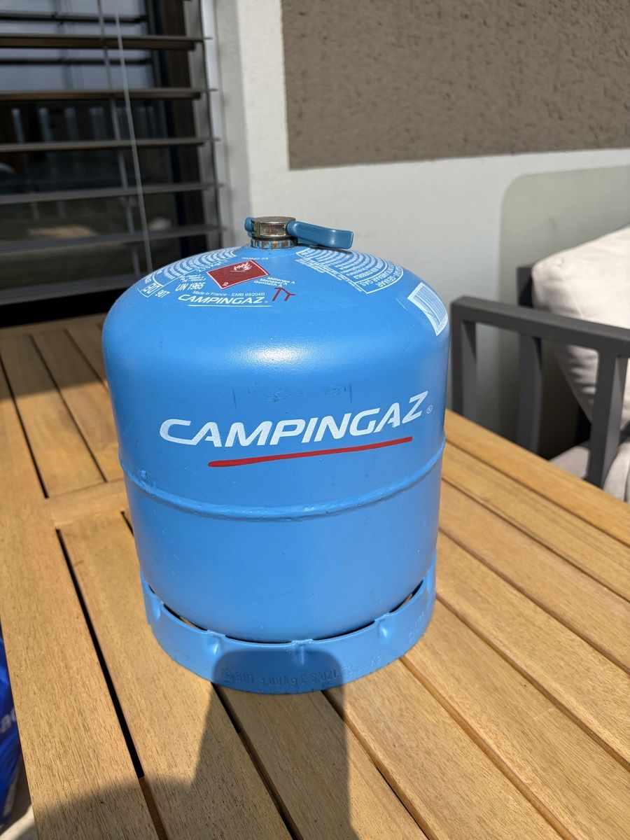 Campingaz Apparecchiature e tecnologia a gas: Campingaz Butan Typ 907 – Usato da Zürich venduto da Drengemann