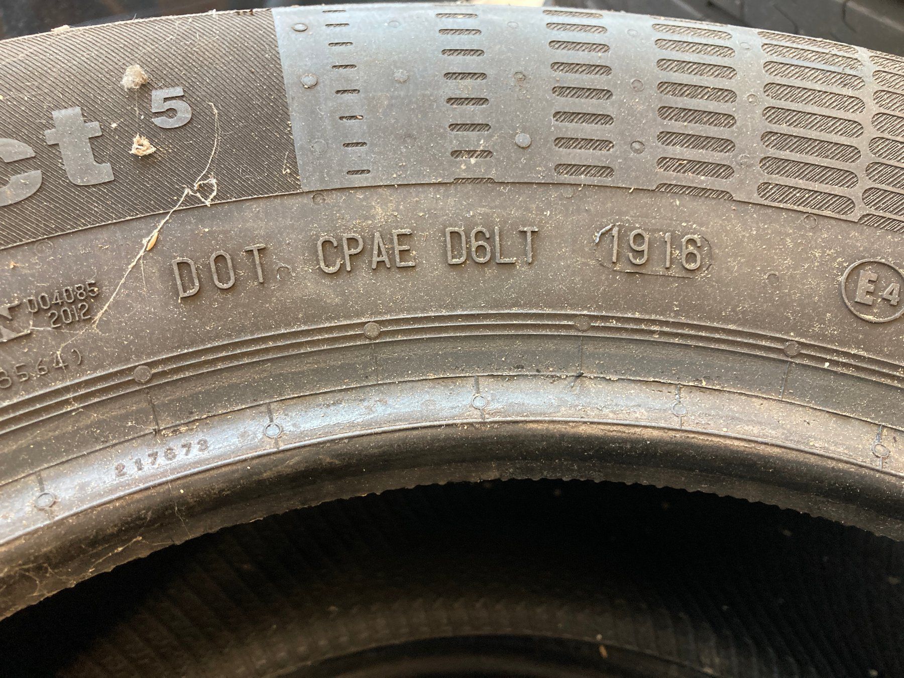 Continental Pneus & Kompletträder: 195/65R15 Sommerpneu Continental – Gebraucht aus Cham von WB2223 2