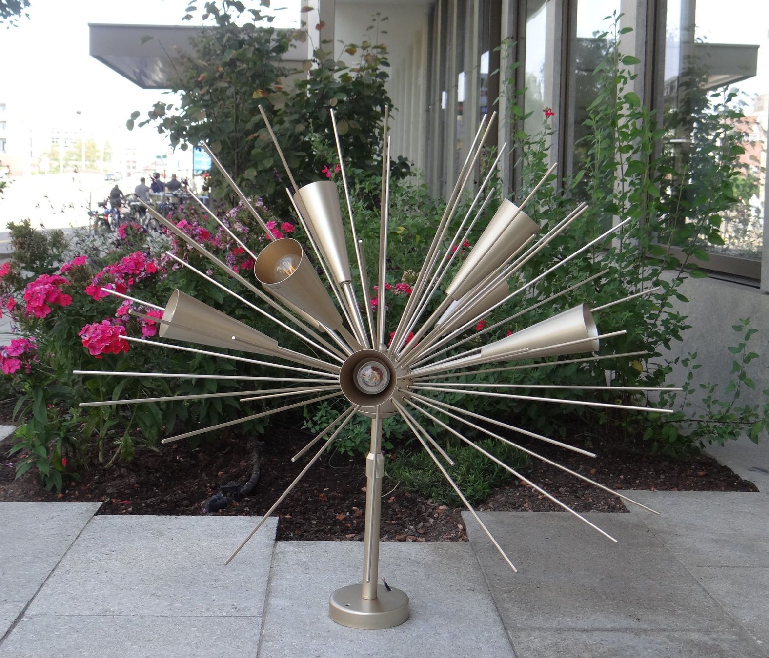 Lampadari & plafoniere: Sputnik Hängelampe S272 – Usato da Basel venduto da B.W.B.